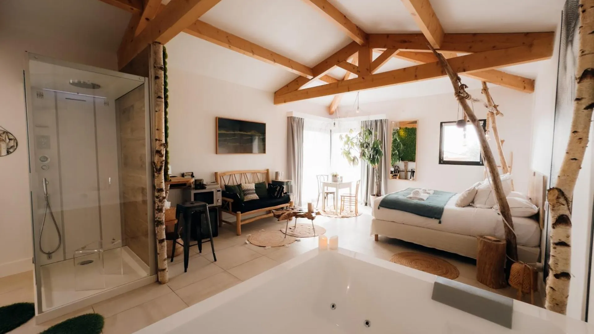 Guest house Maison Florence Ivakno Coudoux